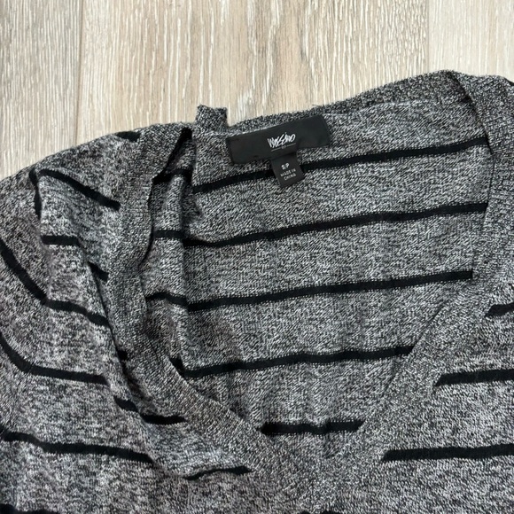 Y2K Mossimo Striped Sweater - Picture 3 of 3